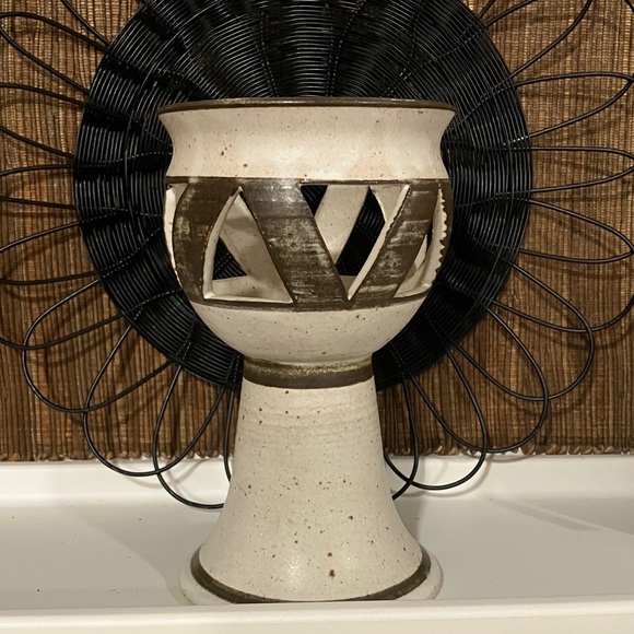 🍀Vintage Donegal Invereske Handmade Pottery Tealight Holder with Cutout Design - Picture 2 of 5